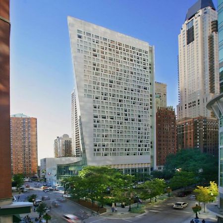 Готель Sofitel Chicago Magnificent Mile Екстер'єр фото The building in 2018
