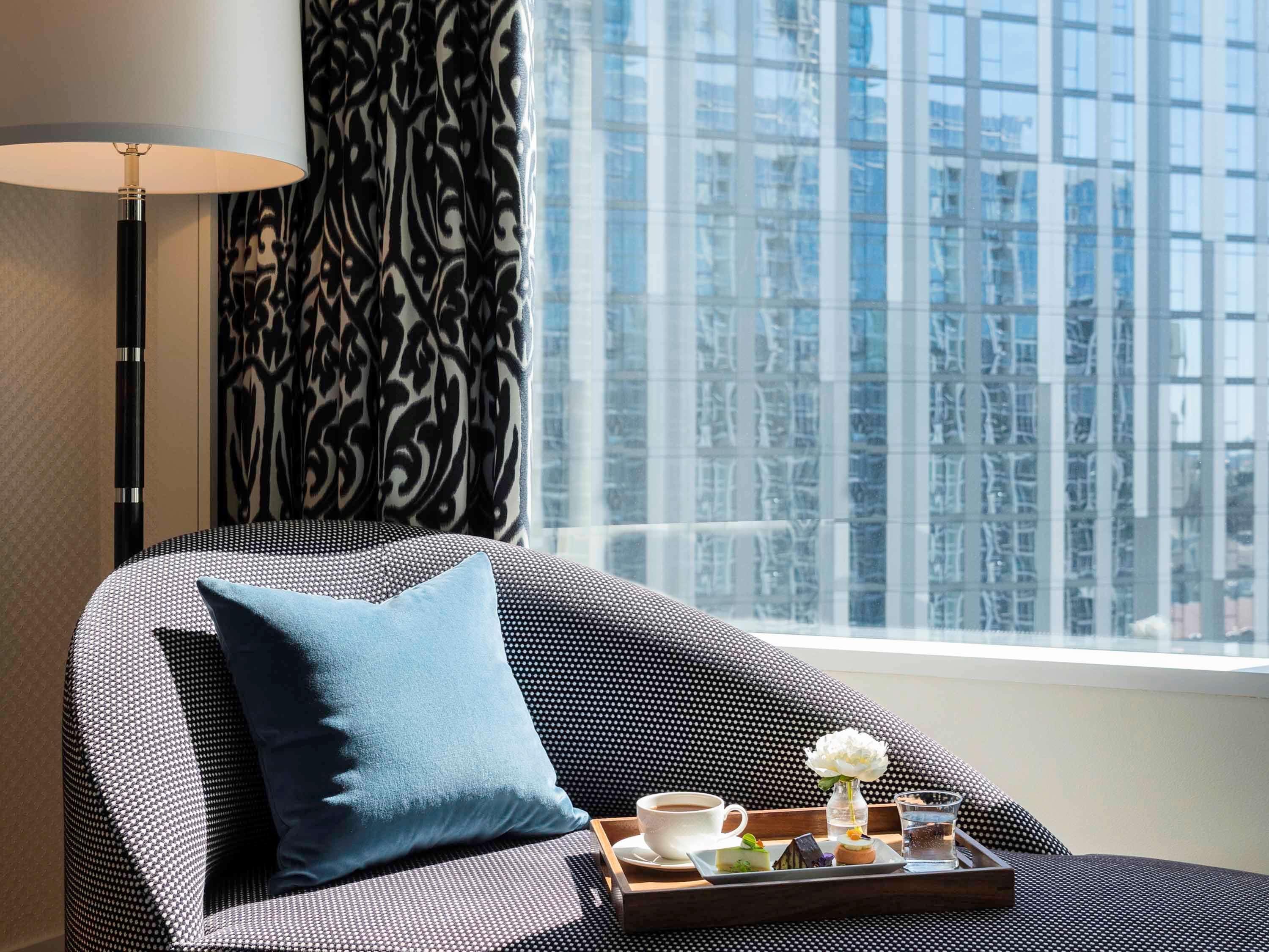 Готель Sofitel Chicago Magnificent Mile Екстер'єр фото A room at the hotel