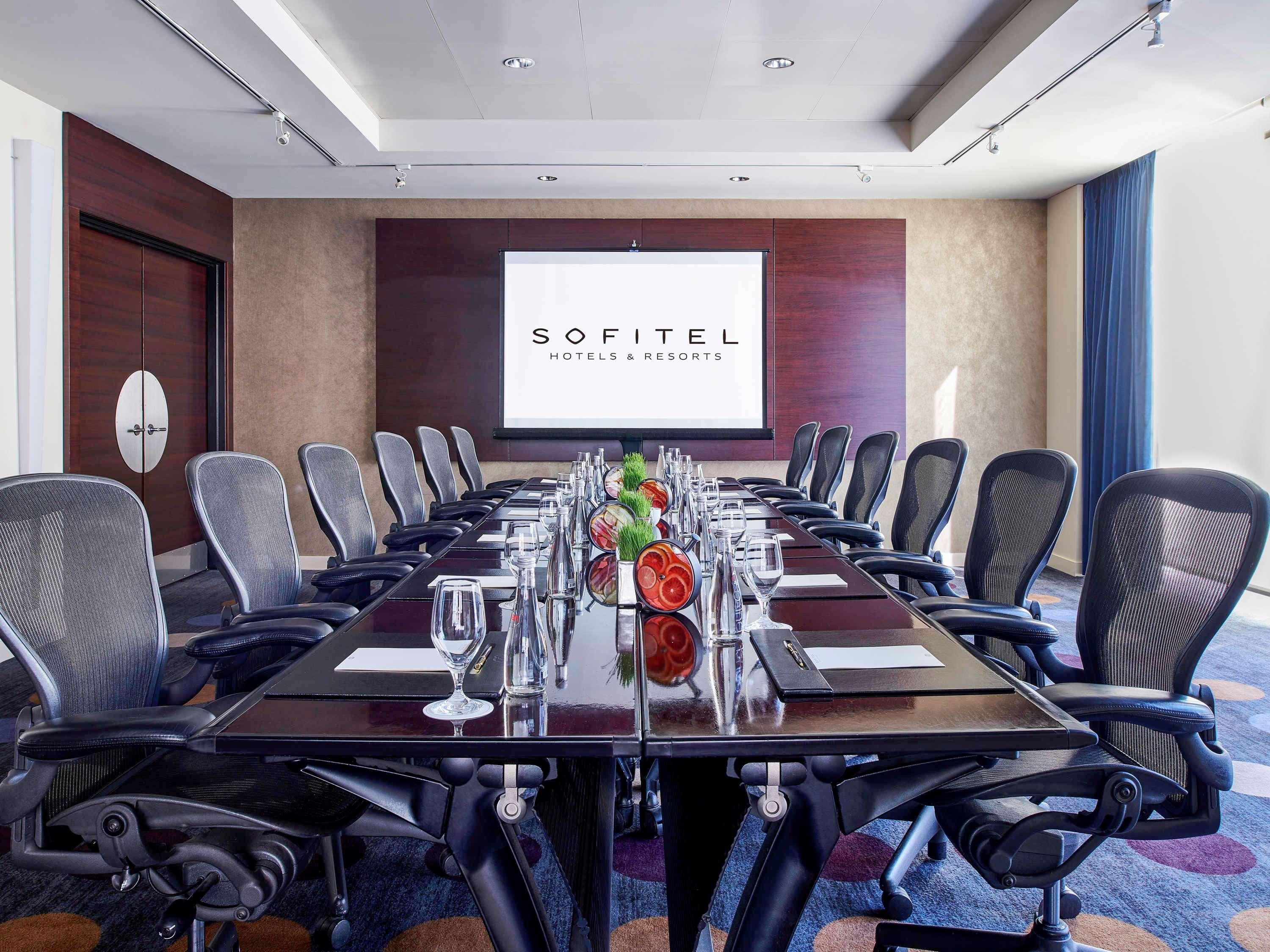 Готель Sofitel Chicago Magnificent Mile Екстер'єр фото Meeting room