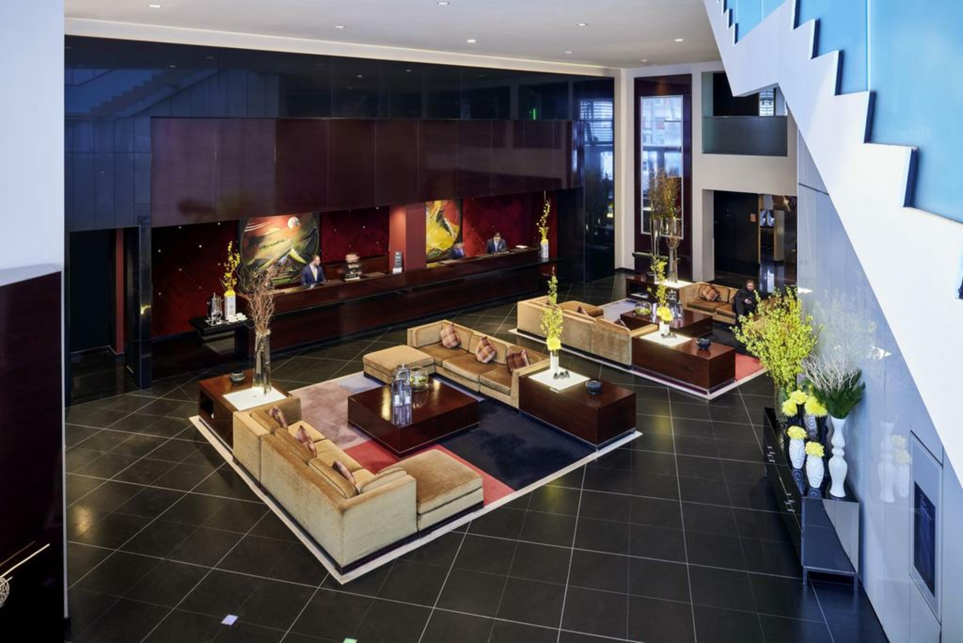 Готель Sofitel Chicago Magnificent Mile Екстер'єр фото The lobby of the hotel