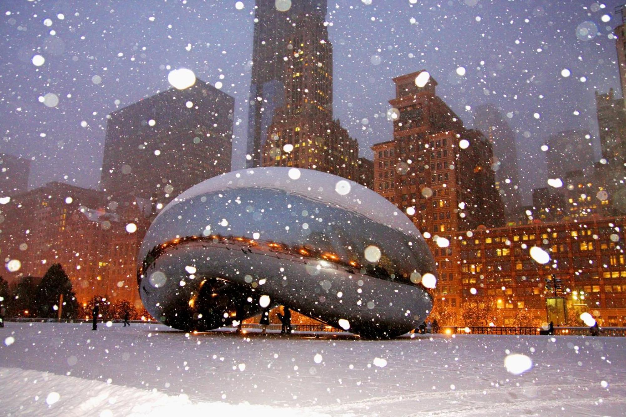 Готель Sofitel Chicago Magnificent Mile Екстер'єр фото The Cloud Gate in Chicago, Illinois, United States